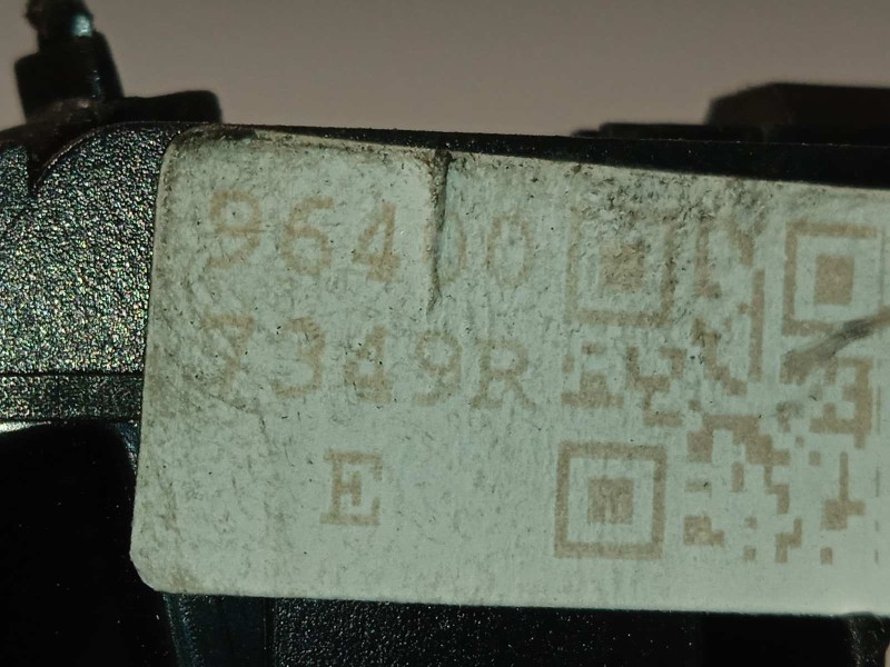 Recambio de parasol derecho para renault clio v 1.0 tce referencia OEM IAM 964007349R  