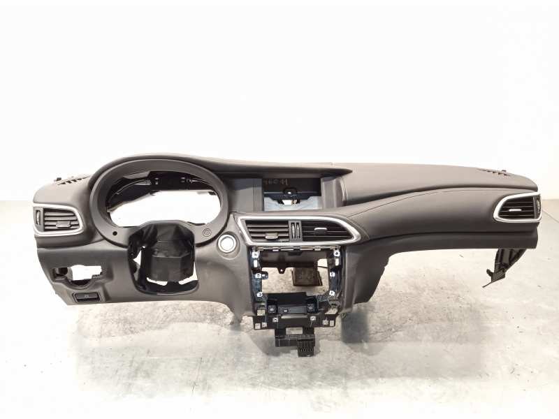 Recambio de kit airbag para infiniti q30 1.6 premium referencia OEM IAM 682005DF0A  