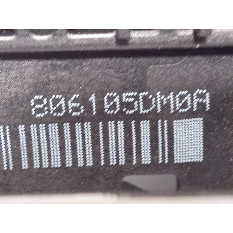 Recambio de maneta exterior delantera derecha para infiniti q30 1.6 premium referencia OEM IAM 806105DM0A  