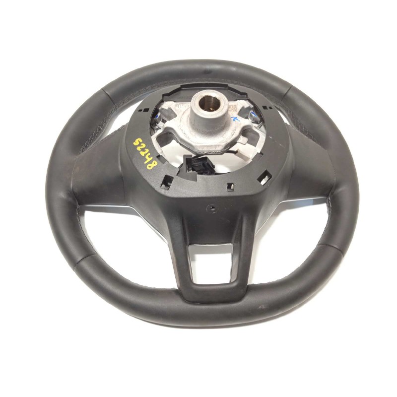 Recambio de volante para renault clio v 1.0 tce referencia OEM IAM 484002607R  