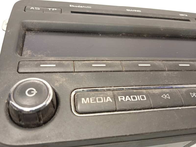 Recambio de sistema audio / radio cd para skoda roomster (5j7) family referencia OEM IAM 5J0035161C  