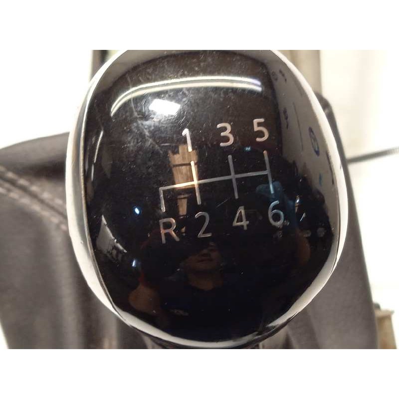 Recambio de palanca cambio para infiniti q30 1.6 premium referencia OEM IAM A1763602600  