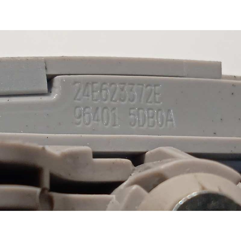 Recambio de parasol izquierdo para infiniti q30 1.6 premium referencia OEM IAM 964015DB0A  