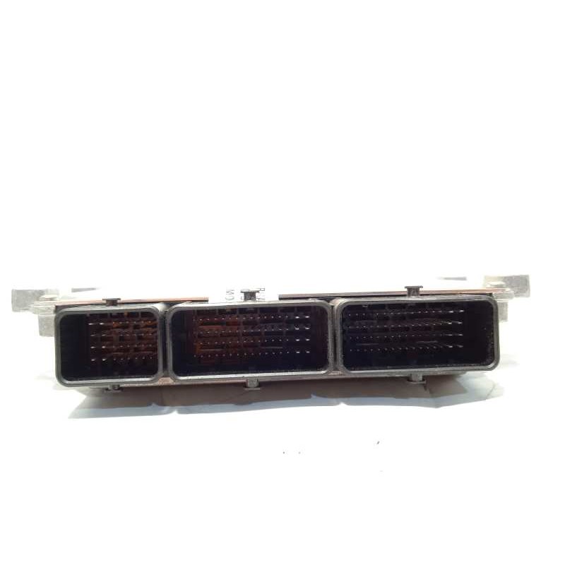 Recambio de centralita motor uce para renault clio iv 0.9 tce referencia OEM IAM 237104736R  V29050684A