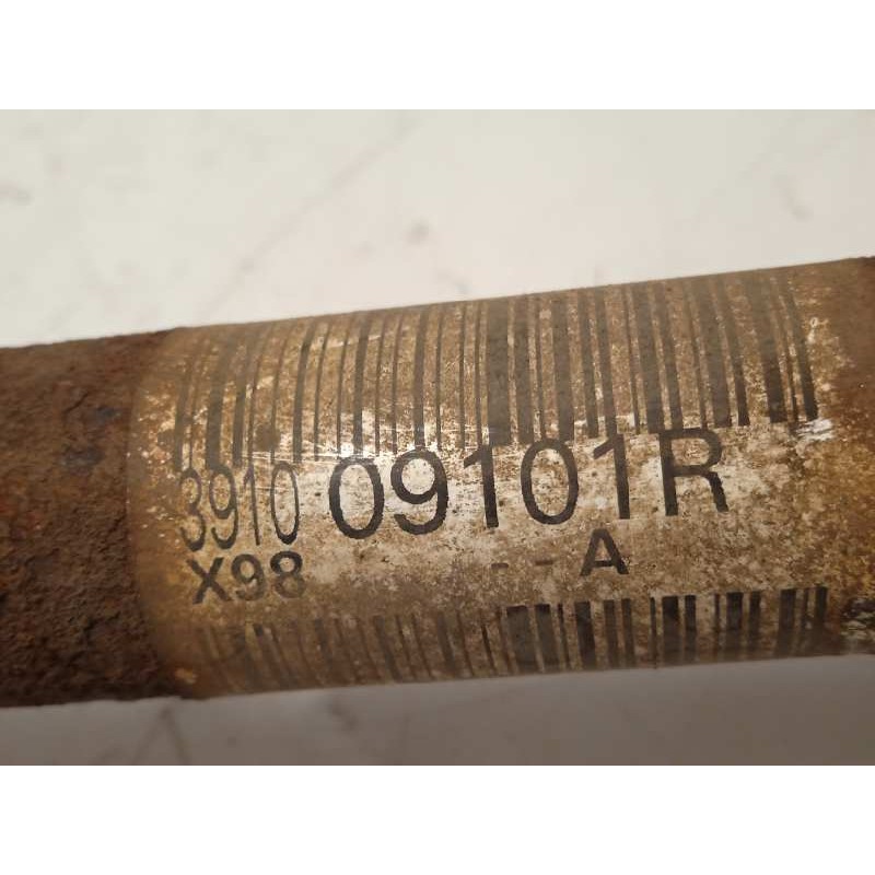 Recambio de transmision delantera derecha para renault clio iv 0.9 tce referencia OEM IAM 391009101R  