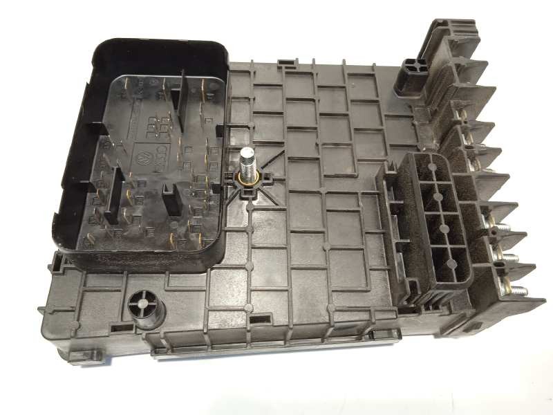 Recambio de caja reles / fusibles para volkswagen passat lim. (362) advance bluemotion referencia OEM IAM 3C0937125A  