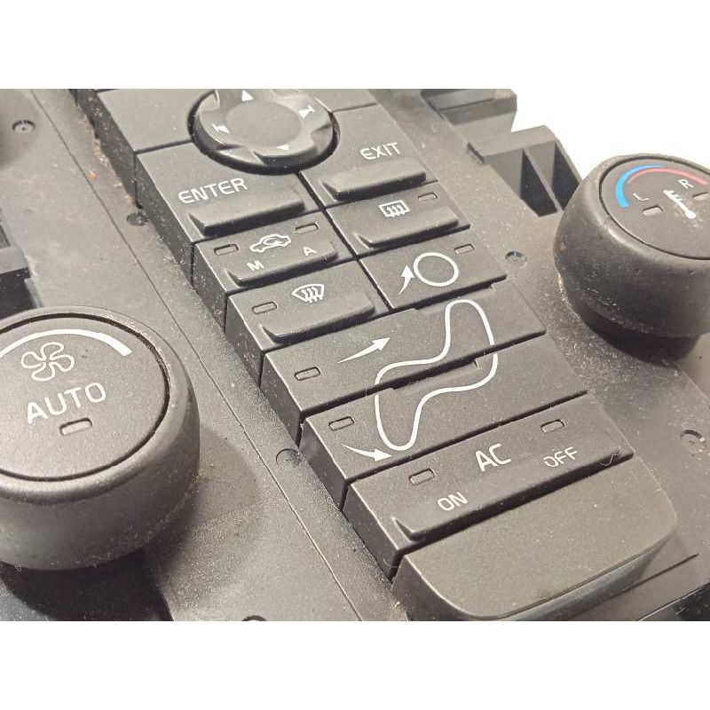 Recambio de mando climatizador para volvo s40 berlina 1.8 momentum referencia OEM IAM 8697155  