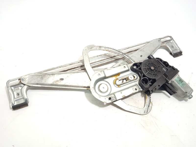 ELEVALUNAS DELANTERO DERECHO 979036100 