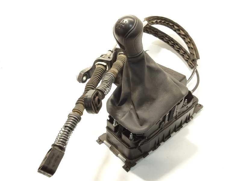 Recambio de palanca cambio para seat arona reference plus referencia OEM IAM 2Q0711049J  