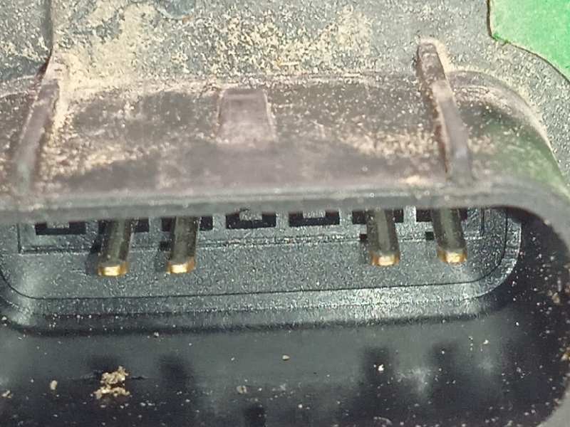 Recambio de cerradura puerta trasera derecha para hyundai i40 style referencia OEM IAM 814203Z000  