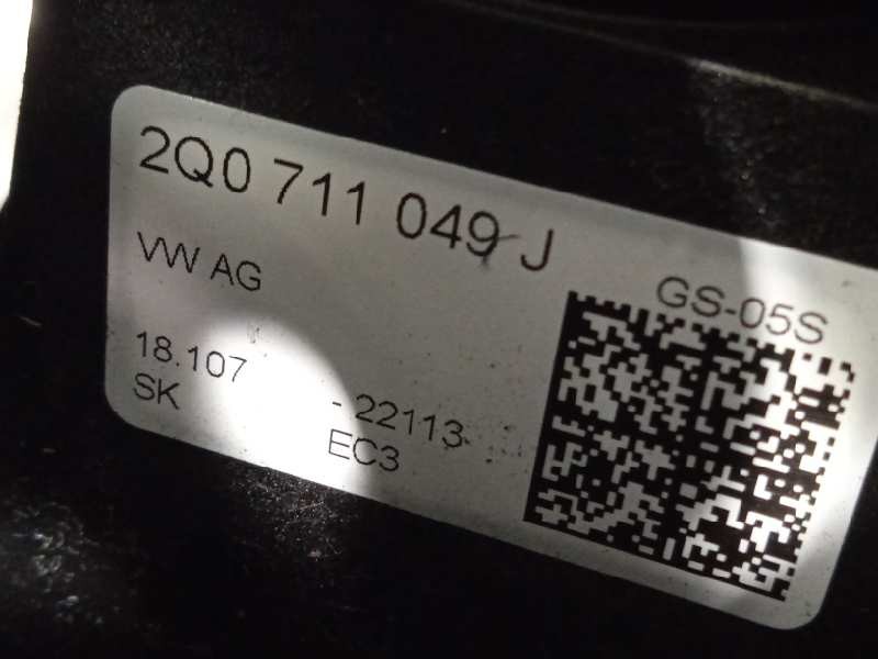 Recambio de palanca cambio para seat arona reference plus referencia OEM IAM 2Q0711049J  