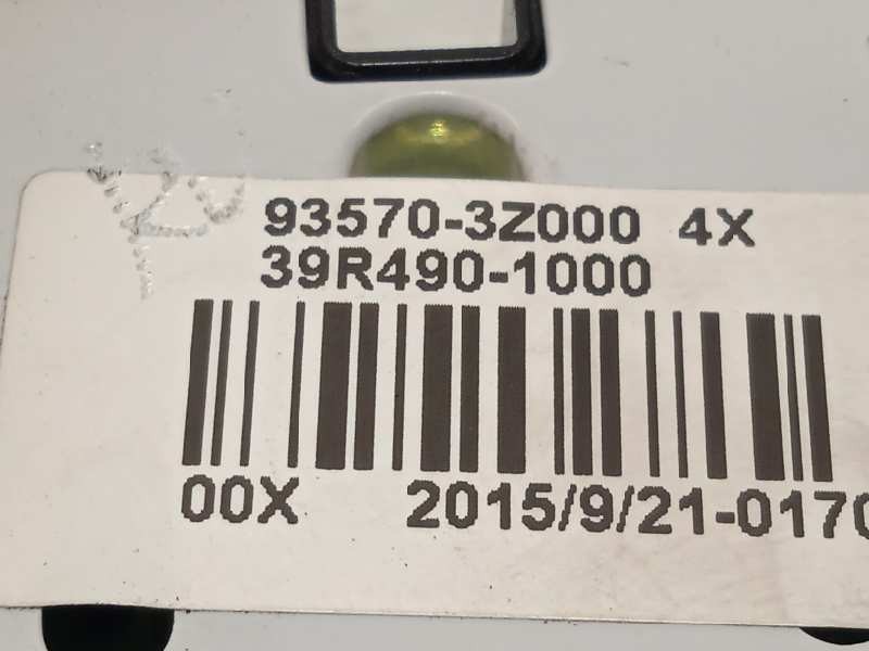 Recambio de mando elevalunas delantero izquierdo para hyundai i40 style referencia OEM IAM 935703Z0004X  