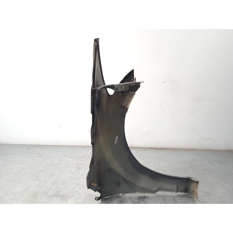 Recambio de aleta delantera izquierda para dodge caliber 2.0 16v crd cat referencia OEM IAM 05116471AA  