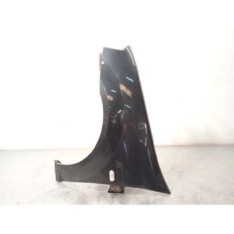 Recambio de aleta delantera izquierda para dacia logan 1.5 dci diesel cat referencia OEM IAM 6001549971  