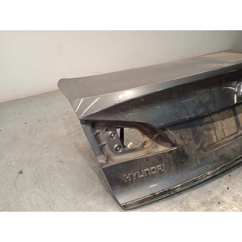 Recambio de tapa maletero para hyundai i40 style referencia OEM IAM 692003Z310  