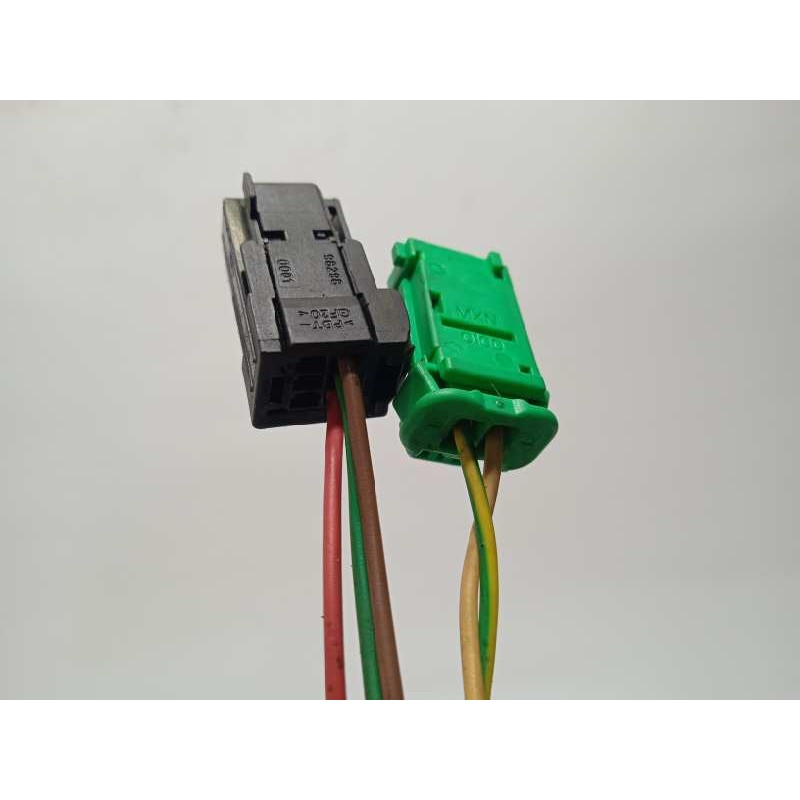 Recambio de retrovisor izquierdo para citroën c4 berlina cool referencia OEM IAM 8154EG  