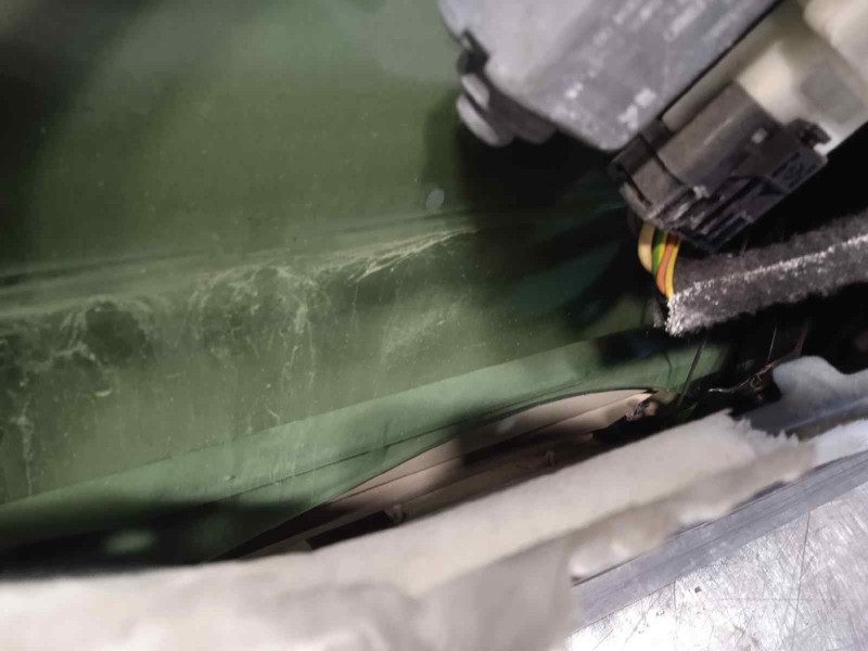 Recambio de puerta delantera izquierda para citroën c4 picasso feel referencia OEM IAM 9801572680  