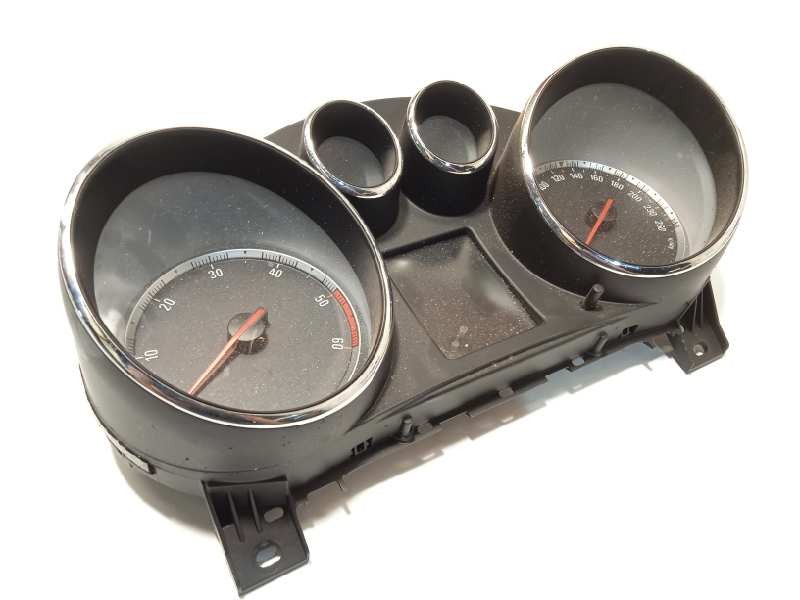 Recambio de cuadro instrumentos para opel insignia berlina 2.0 cdti cat referencia OEM IAM 22783076  