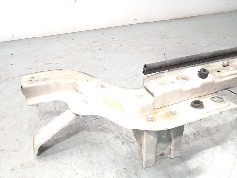 Recambio de panel frontal para fiat fiorino 1.3 16v jtd cat referencia OEM IAM 1352684080  