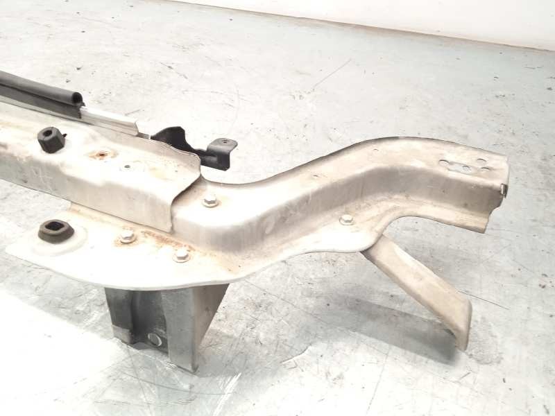 Recambio de panel frontal para fiat fiorino 1.3 16v jtd cat referencia OEM IAM 1352684080  