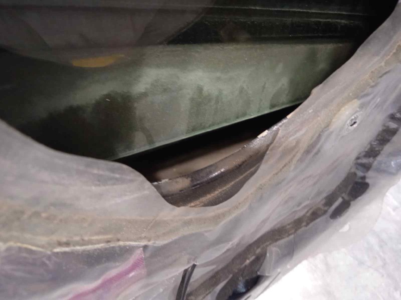 Recambio de puerta delantera izquierda para mitsubishi grandis (na0w) 2.0 di-d cat referencia OEM IAM 5700A035  