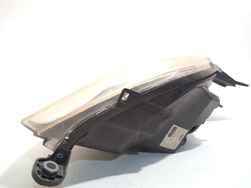 Recambio de faro derecho para fiat fiorino 1.3 16v jtd cat referencia OEM IAM 1353197080  