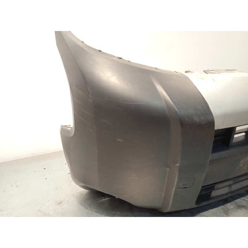 Recambio de paragolpes delantero para fiat fiorino 1.3 16v jtd cat referencia OEM IAM 735520009  