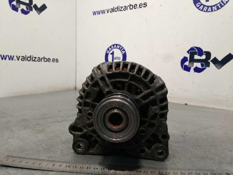 Recambio de alternador para volkswagen t5 transporter/furgoneta caja cerrada referencia OEM IAM 028903029N  0124615021