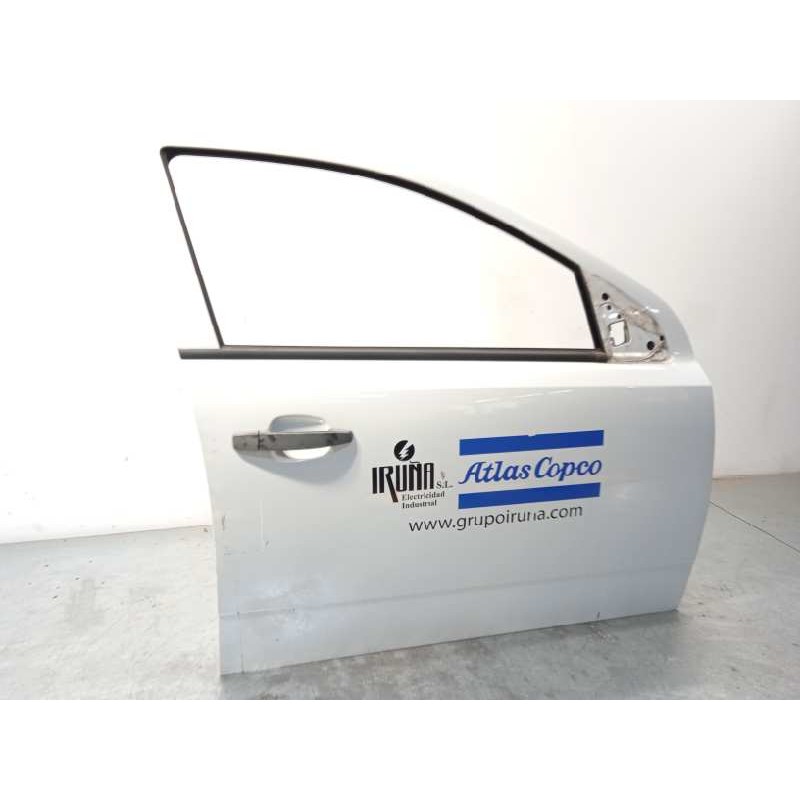 Recambio de puerta delantera derecha para opel astra h ber. edition referencia OEM IAM 93192037  