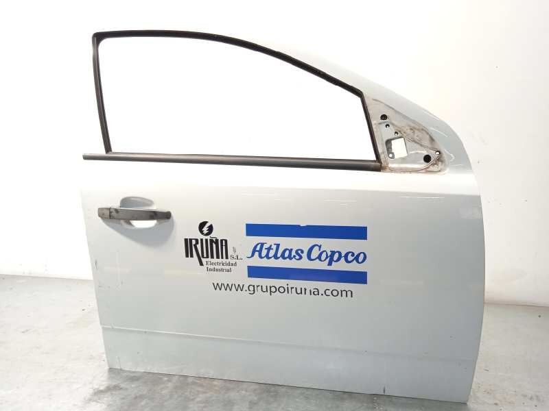 Recambio de puerta delantera derecha para opel astra h ber. edition referencia OEM IAM 93192037  