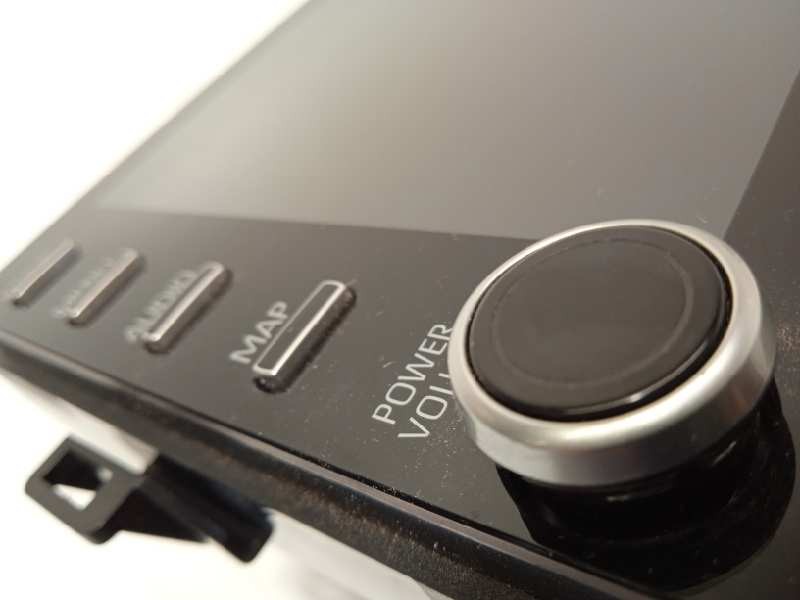 Recambio de pantalla multifuncion para toyota yaris (ksp211 active referencia OEM IAM 86140K0170  