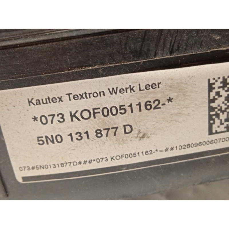 Recambio de deposito aditivo fap adblue para audi q3 (8ug) attraction quattro referencia OEM IAM 5N0131877D  5Q0131969C