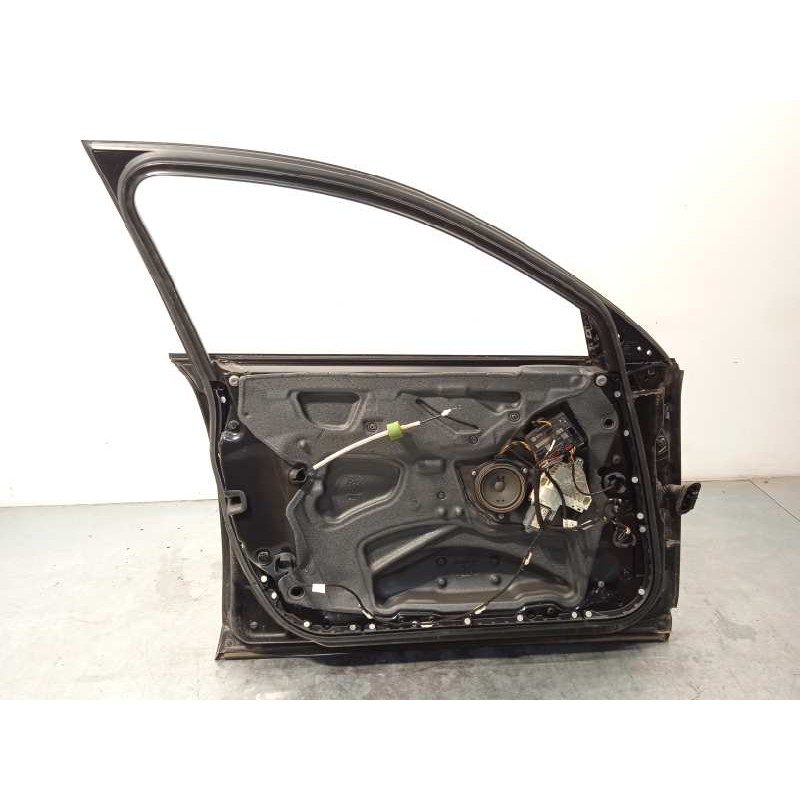 Recambio de puerta delantera izquierda para audi a6 avant (4f2) 3.0 tdi quattro referencia OEM IAM 4F0831051F  