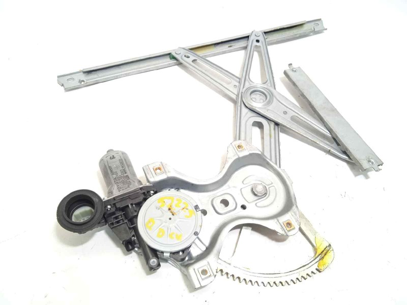 ELEVALUNAS DELANTERO DERECHO 857100D100 