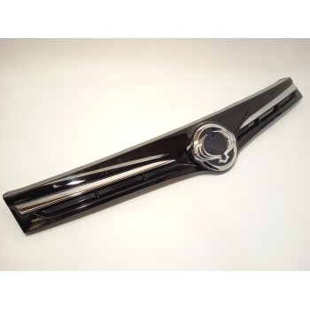 Recambio de rejilla delantera para ssangyong tivoli 1.2 referencia OEM IAM 7877135000 7875135000 