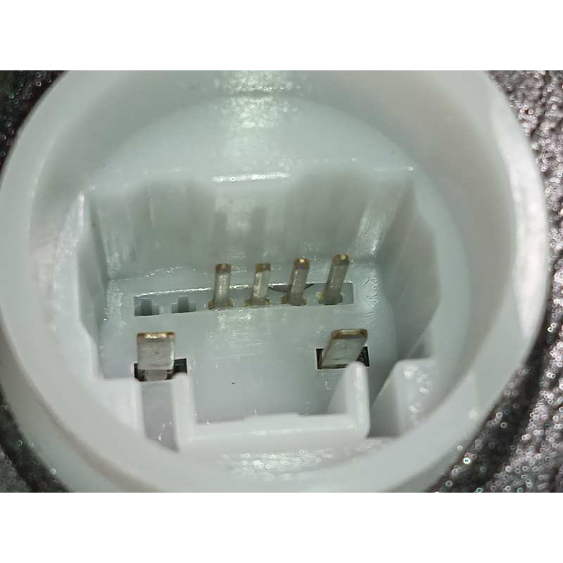 Recambio de cerradura puerta delantera derecha para toyota prius (zvw50) basis referencia OEM IAM 6903047130  