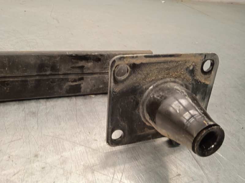 Recambio de refuerzo paragolpes delantero para peugeot 5008 1.6 hdi fap referencia OEM IAM 7104LE  