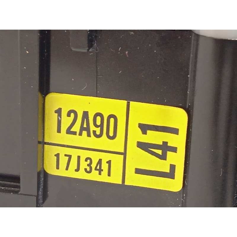 Recambio de mando limpia para toyota prius (zvw50) basis referencia OEM IAM 12A9017J341  