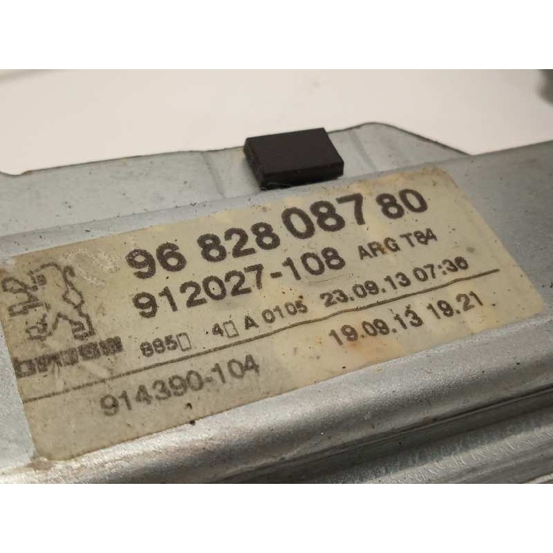 Recambio de elevalunas trasero izquierdo para peugeot 5008 1.6 hdi fap referencia OEM IAM 9682808780  