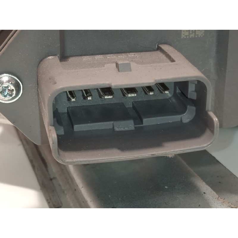 Recambio de elevalunas trasero izquierdo para peugeot 5008 1.6 hdi fap referencia OEM IAM 9682808780  