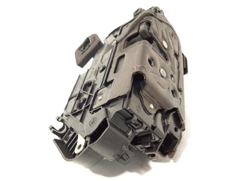 CERRADURA PUERTA TRASERA DERECHA 5TA839016E 