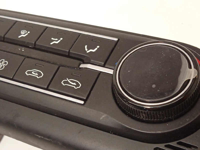 Recambio de mando climatizador para kia xceed edrive phev referencia OEM IAM 97250CR000  