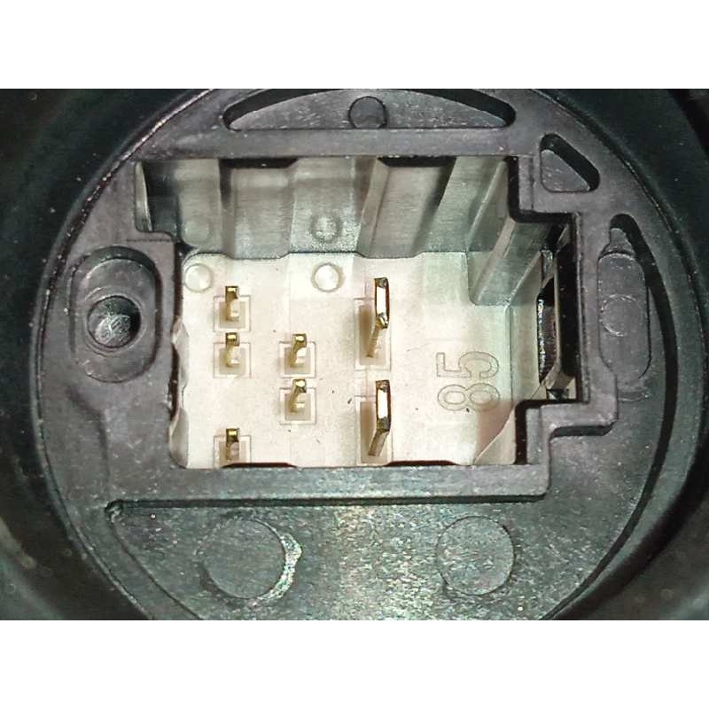 Recambio de elevalunas trasero derecho para toyota prius (zvw50) basis referencia OEM IAM 8572047150  