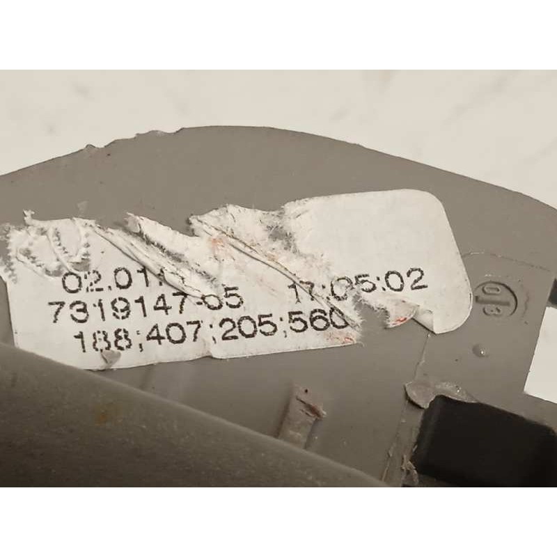 Recambio de parasol izquierdo para bmw serie 1 lim. 5-trg. (f20) 116d referencia OEM IAM 7319147  