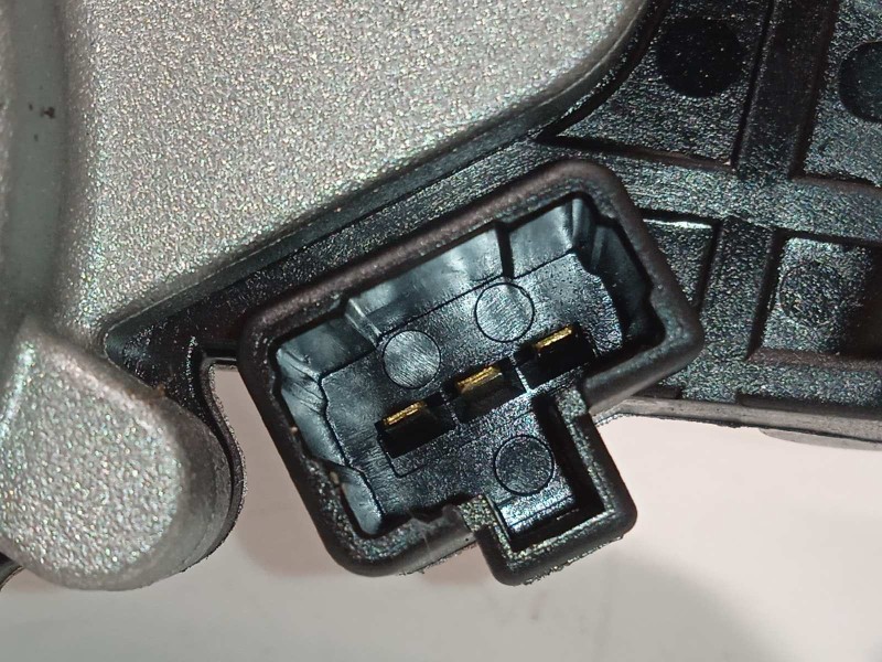 Recambio de motor limpia trasero para kia xceed edrive phev referencia OEM IAM 98700J7800  0390205122