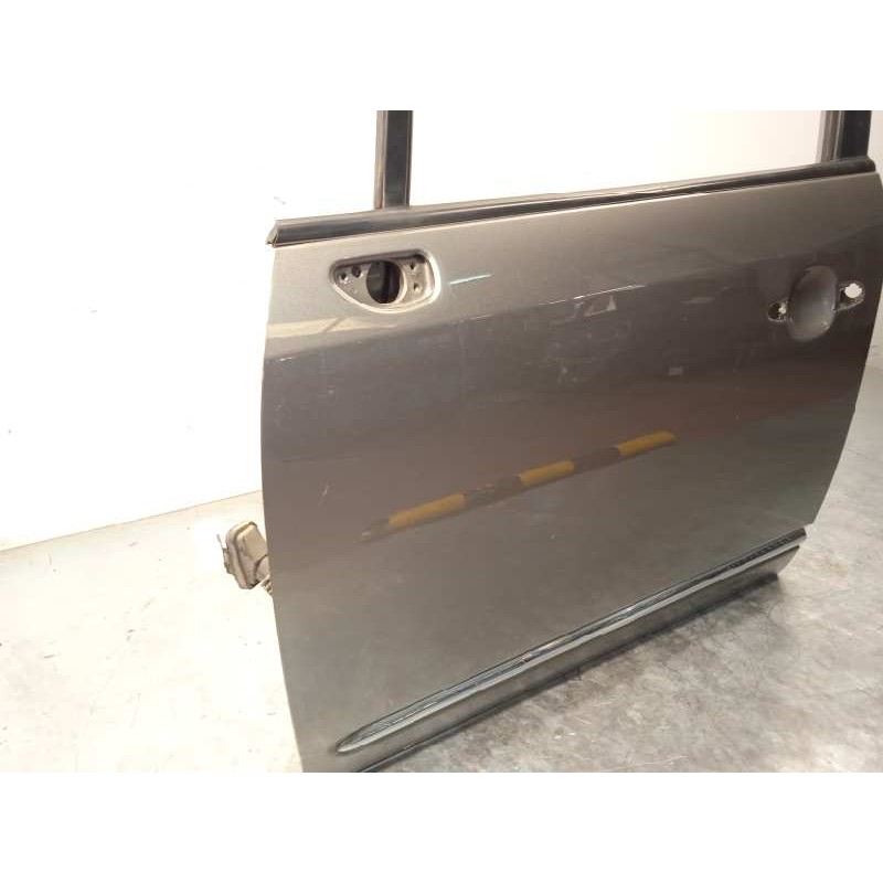 Recambio de puerta delantera izquierda para kia carens (un) 2.0 crdi referencia OEM IAM 760031D010  