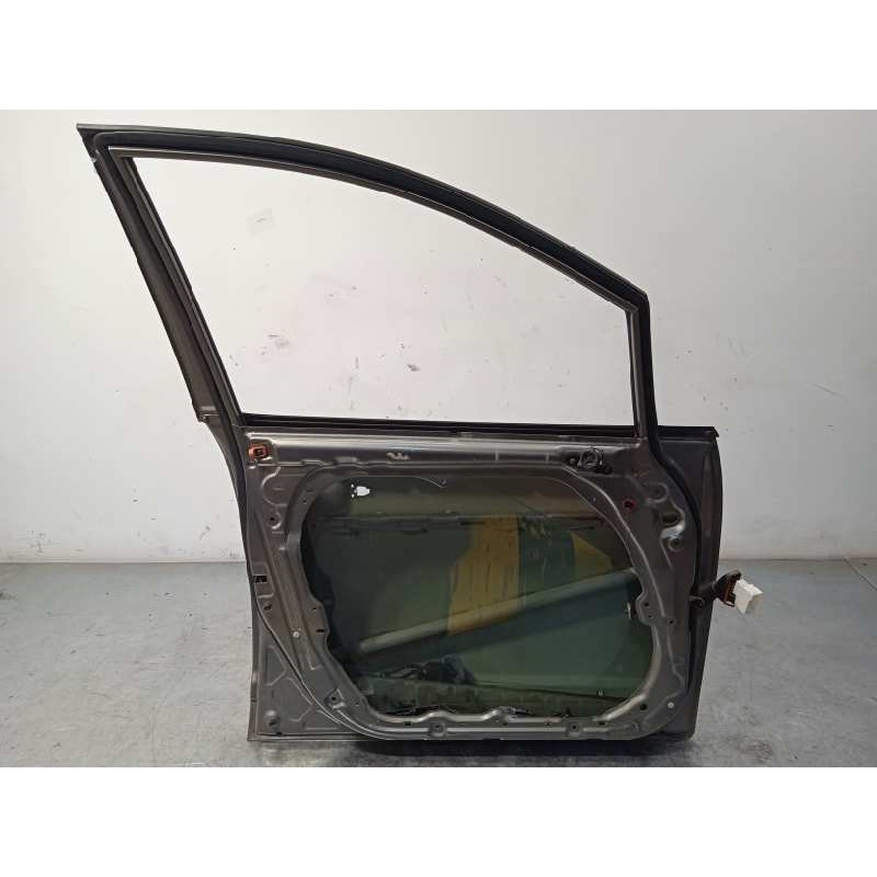 Recambio de puerta delantera izquierda para kia carens (un) 2.0 crdi referencia OEM IAM 760031D010  