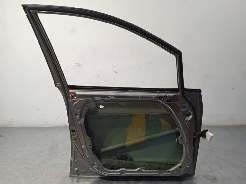 Recambio de puerta delantera izquierda para kia carens (un) 2.0 crdi referencia OEM IAM 760031D010  