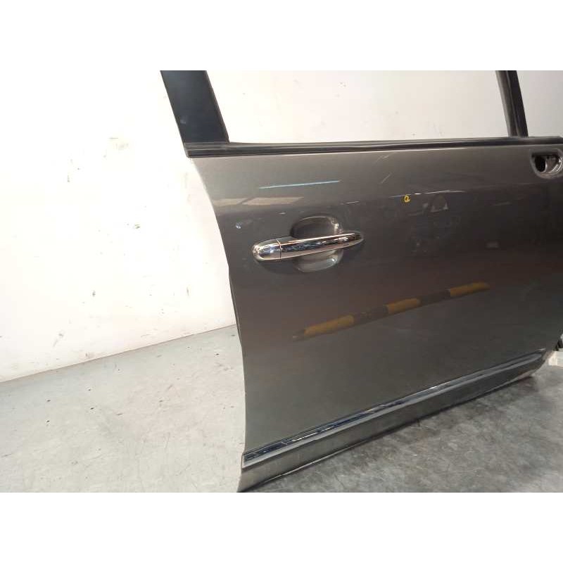 Recambio de puerta delantera derecha para kia carens (un) 2.0 crdi referencia OEM IAM 760041D010  