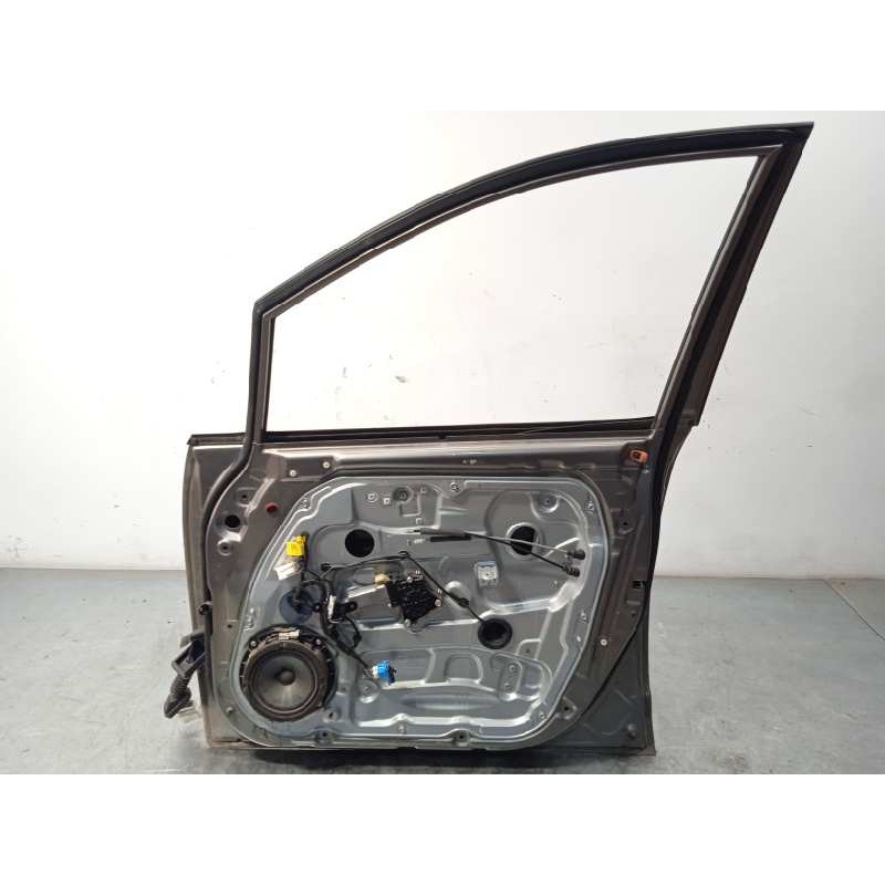 Recambio de puerta delantera derecha para kia carens (un) 2.0 crdi referencia OEM IAM 760041D010  